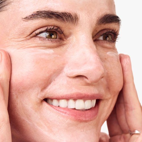 CLINIQUE Smart Clinical Repair™ - Regenerierende Nachtcreme + CLINIQUE Smart Clinical Repair™ - Regenerierende Nachtcreme +